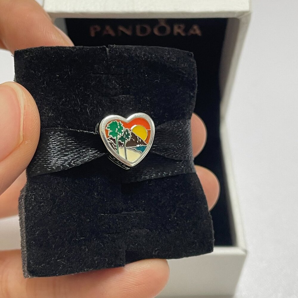 Pandora California State Scene Charm
